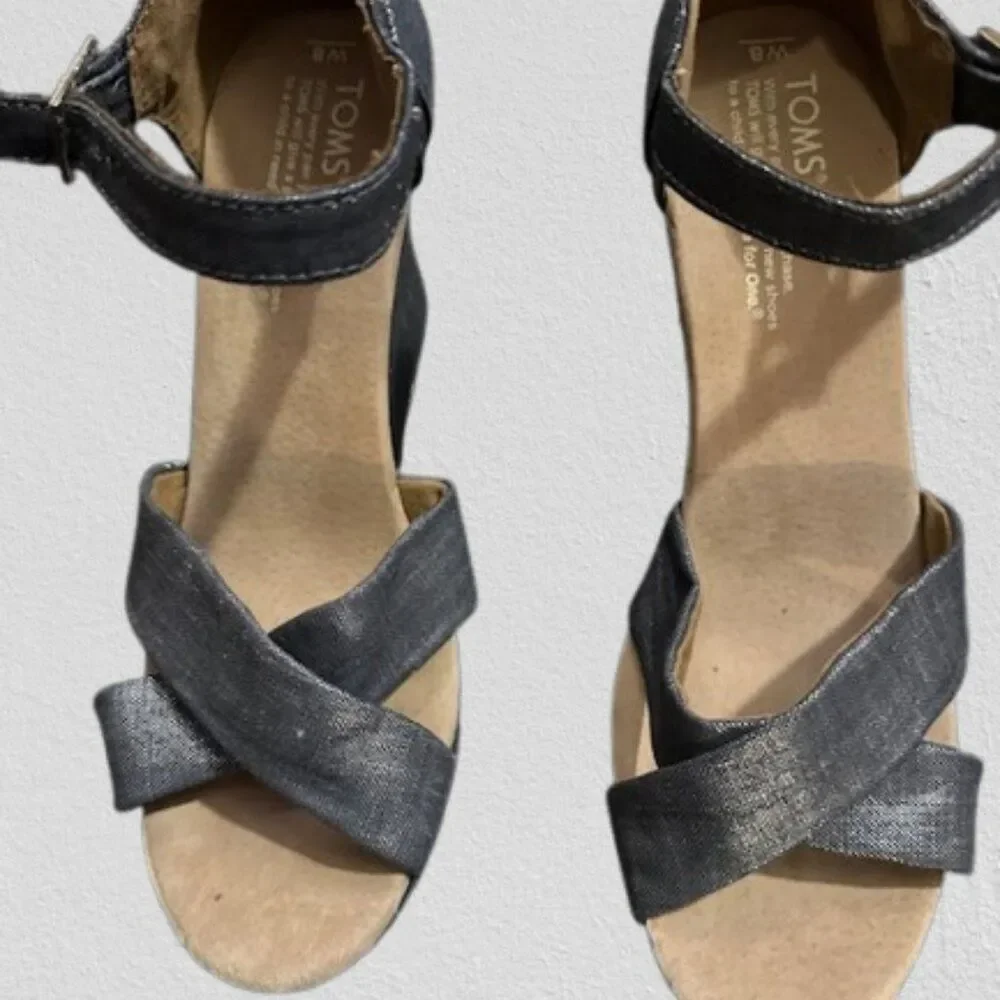 *****  Toms Sienna Metallic Blue Wedge Sandal  7345  Size 8